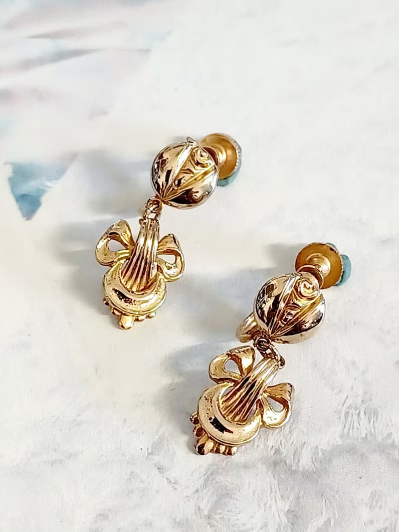 vintage jewelry  典雅金色樂器小垂墜 夾式耳環