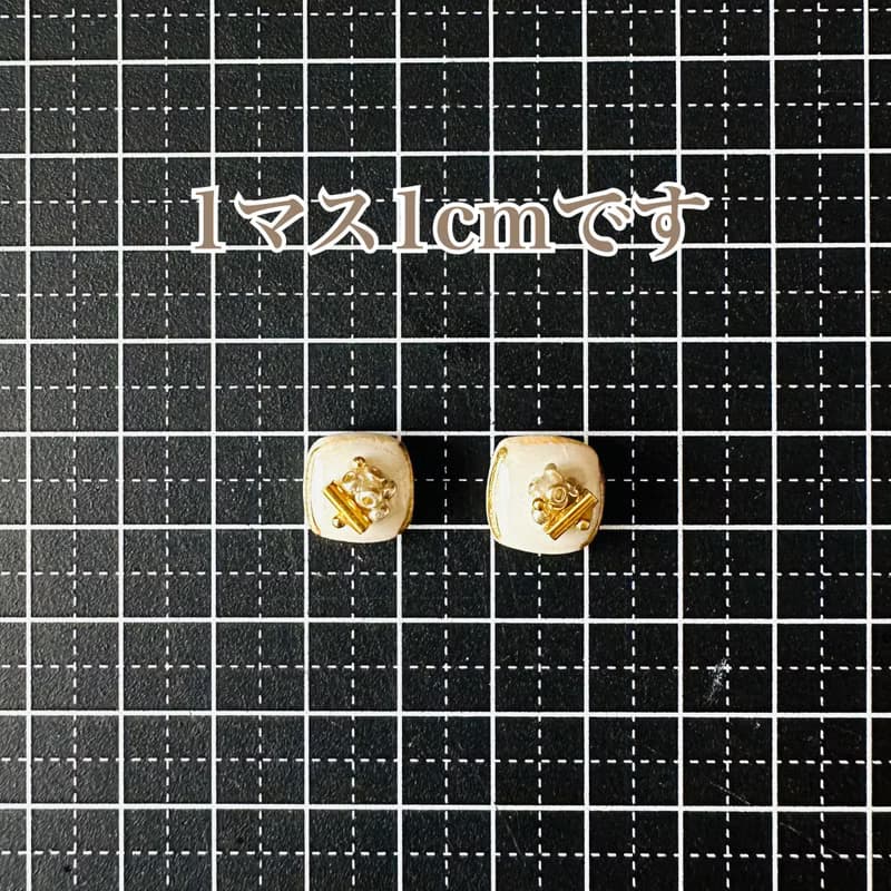 ホワイト 陶器 ゴールド ビーズ 金継ぎ ピアス イヤリング ノンホールピアス 白 金 小ぶり 小さい シンプル