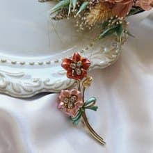 美國西洋古董飾品 / 萊茵花蕊虹膜桔梗琺瑯花束胸針/別針