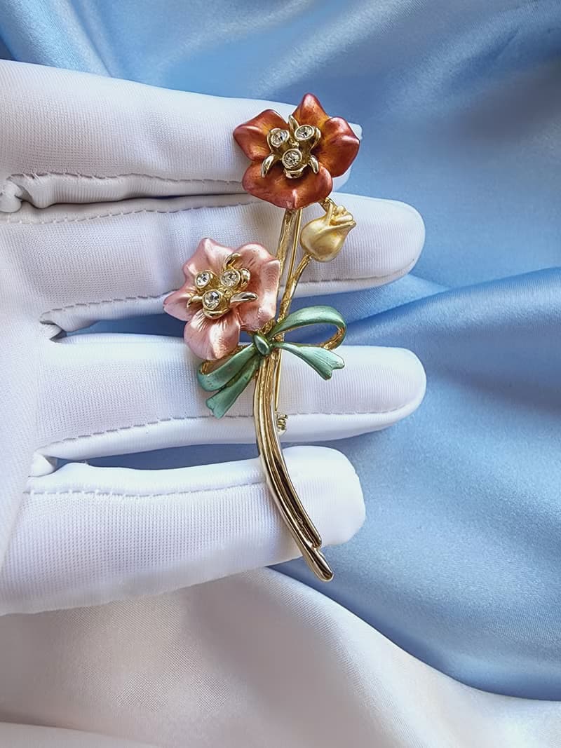 美國西洋古董飾品 / 萊茵花蕊虹膜桔梗琺瑯花束胸針/別針