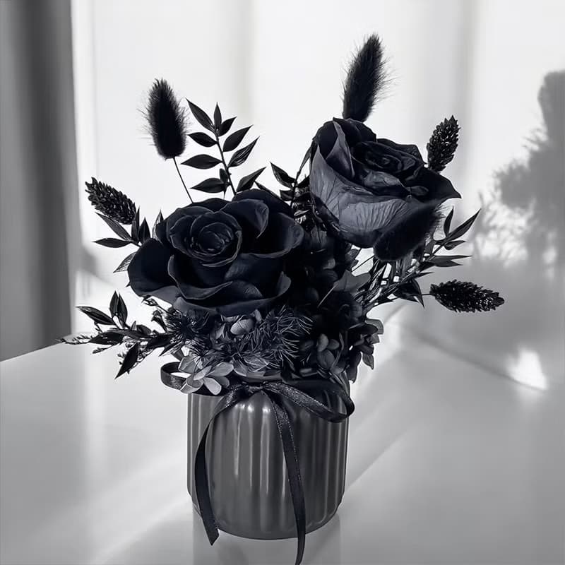 Dark Rose英式黑玫瑰花園永生花禮 (贈送5ml香氛油)