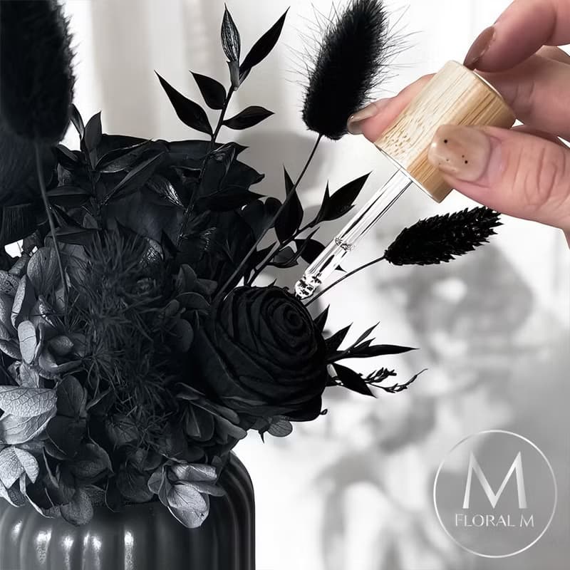 Dark Rose英式黑玫瑰花園永生花禮 (贈送5ml香氛油)