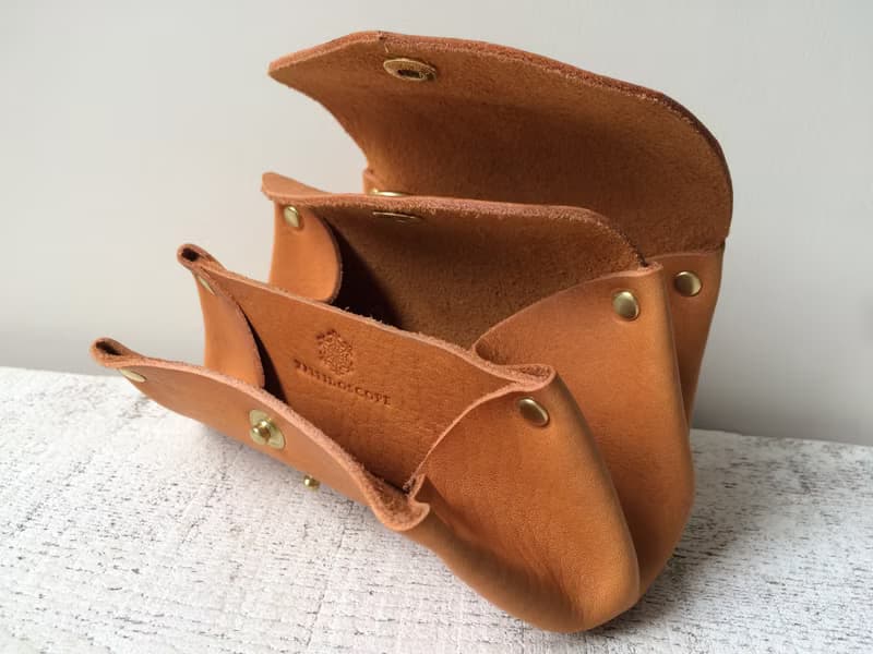 コロコロ財布　日本レザー　fave　キャメル　Mサイズ