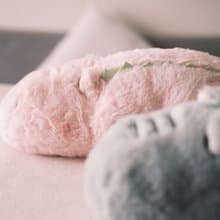 北歐 瑞典 Teddykompaniet Stina 酷胖粉鱷魚