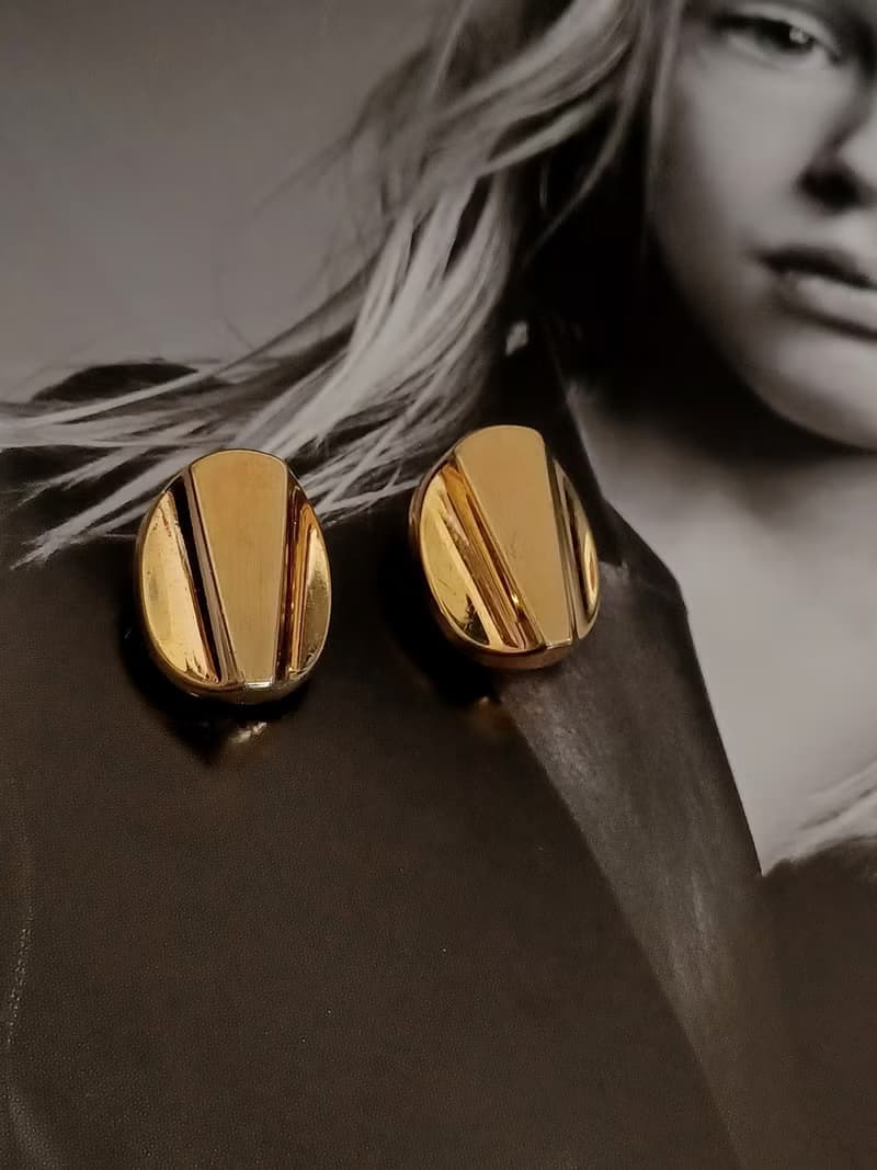 vintage jewelry  古董金色立體砌型夾式耳環