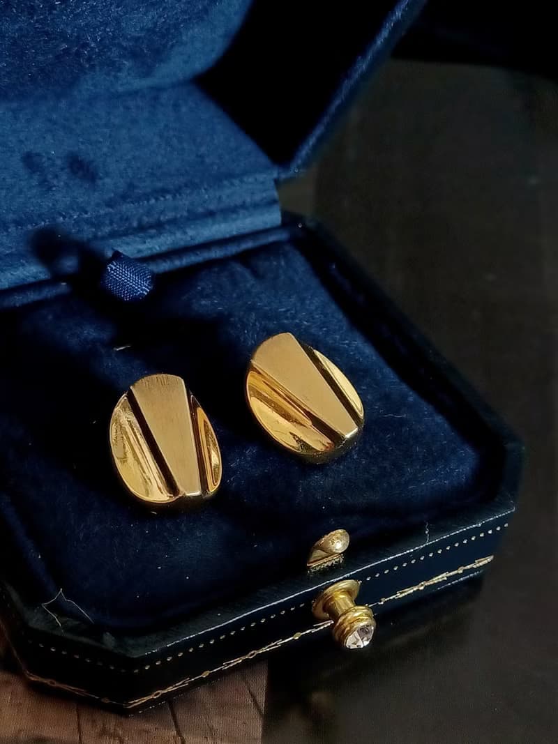vintage jewelry  古董金色立體砌型夾式耳環