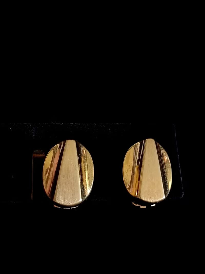 vintage jewelry  古董金色立體砌型夾式耳環