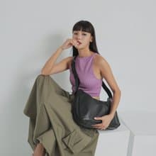 supportingrole 大容量真皮時髦俐落單肩斜背包側背包 黑