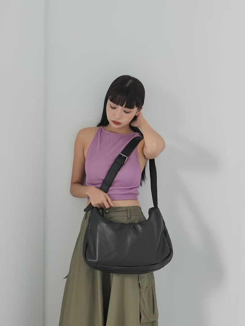 supportingrole 大容量真皮時髦俐落單肩斜背包側背包 黑