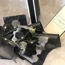 wbfxhm / 歐美黑瞳 不凋花束提盒+卡片+燈絲款