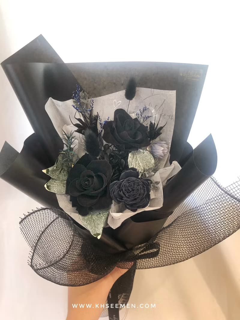 wbfxhm / 歐美黑瞳 不凋花束提盒+卡片+燈絲款