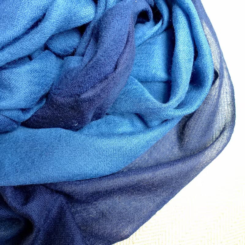 【碧海藍天】100% Cashmere・鑽石織・手染漸層・精品級羊絨披肩