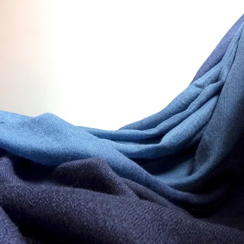 【碧海藍天】100% Cashmere・鑽石織・手染漸層・精品級羊絨披肩