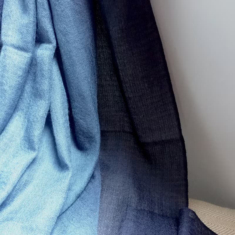 【碧海藍天】100% Cashmere・鑽石織・手染漸層・精品級羊絨披肩