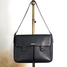 【 日本直送　名牌中古包 】Yves Saint Laurent イヴ・サンローラン ショルダーバッグ ブラック ロゴ バックル レザー geb2iw