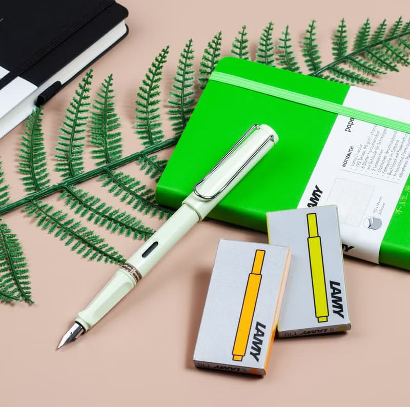 【雷雕刻字】LAMY safari 鋼筆 單入禮盒 (送二盒卡水) - 薄荷綠