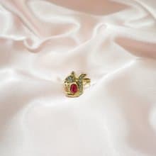 淘氣可愛松鼠紅寶石戒指
