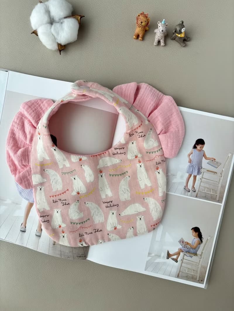 繽紛童話故事 快樂北極熊 飛飛袖圍兜兜  口水巾 嬰兒