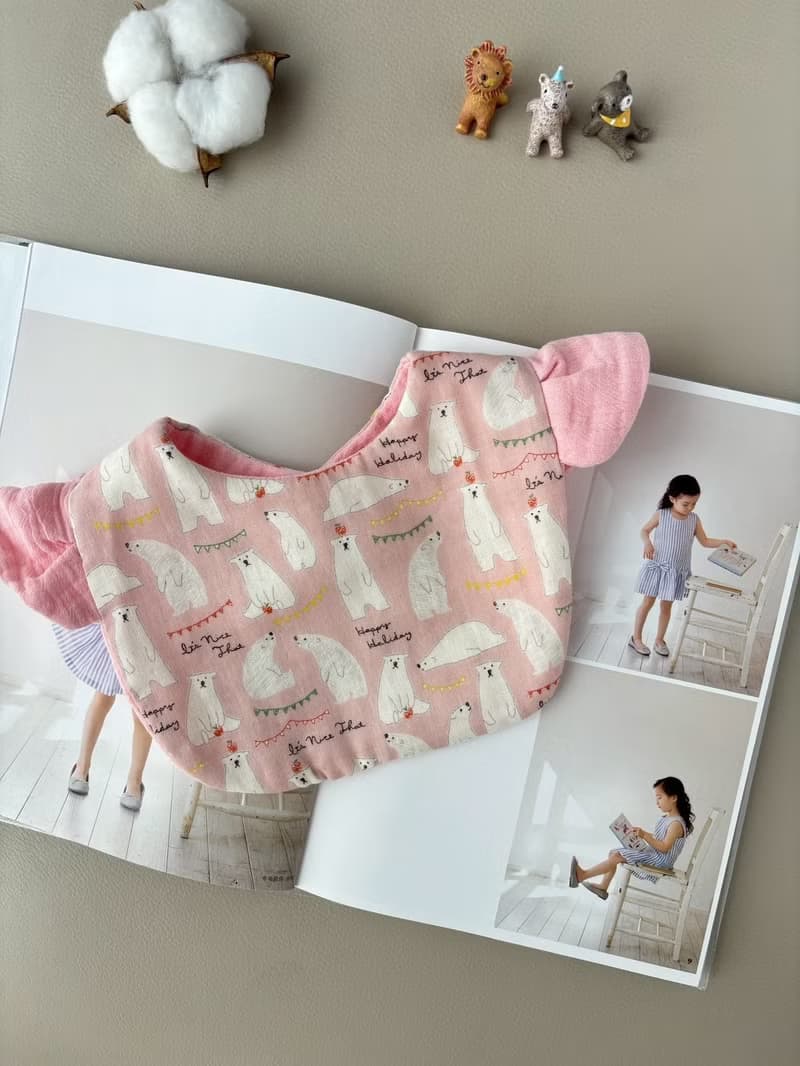 繽紛童話故事 快樂北極熊 飛飛袖圍兜兜  口水巾 嬰兒