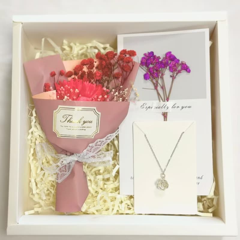 花徑低語禮盒 / 花朵項鍊 / 純銀項鍊 / 項鍊禮盒 / 母親節禮物