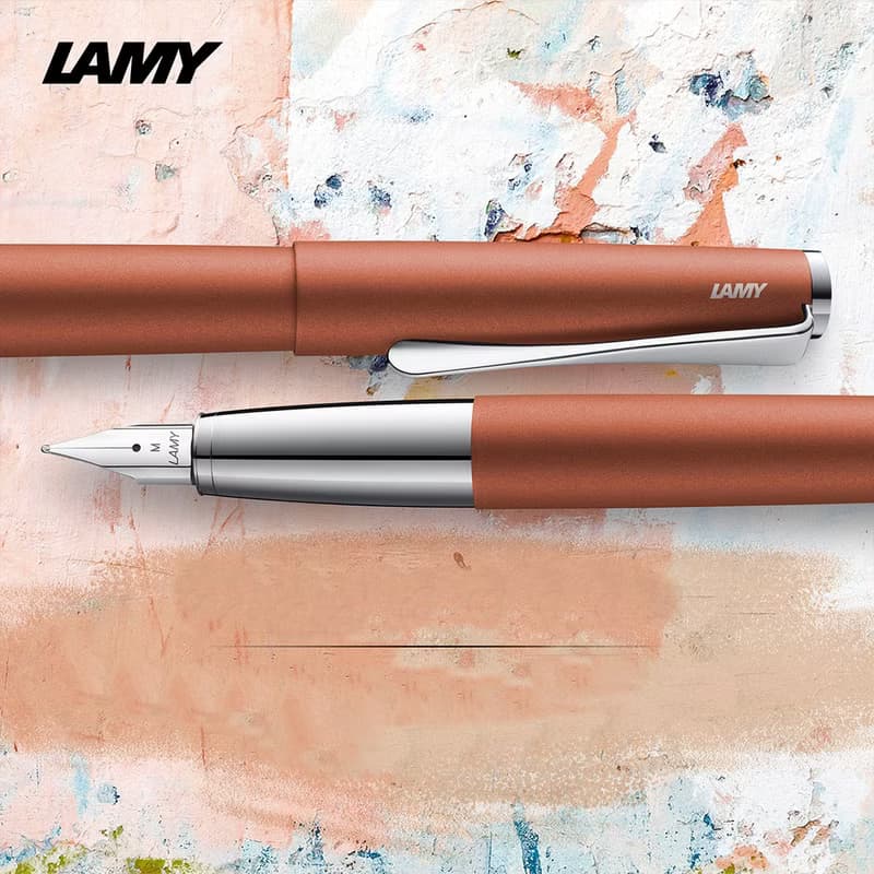 【雷雕免費刻字】LAMY 鋼珠筆+筆袋禮盒 / studio 系列  - 陶瓦紅