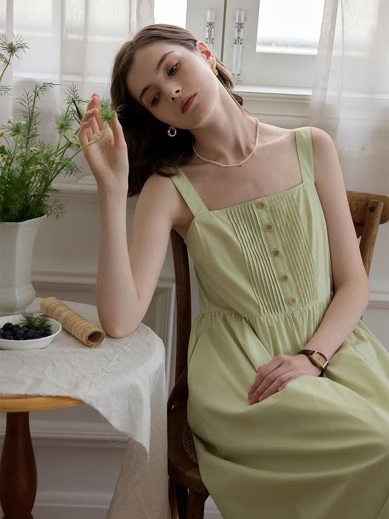 Flora 天絲棉綠色吊帶高腰連衣裙