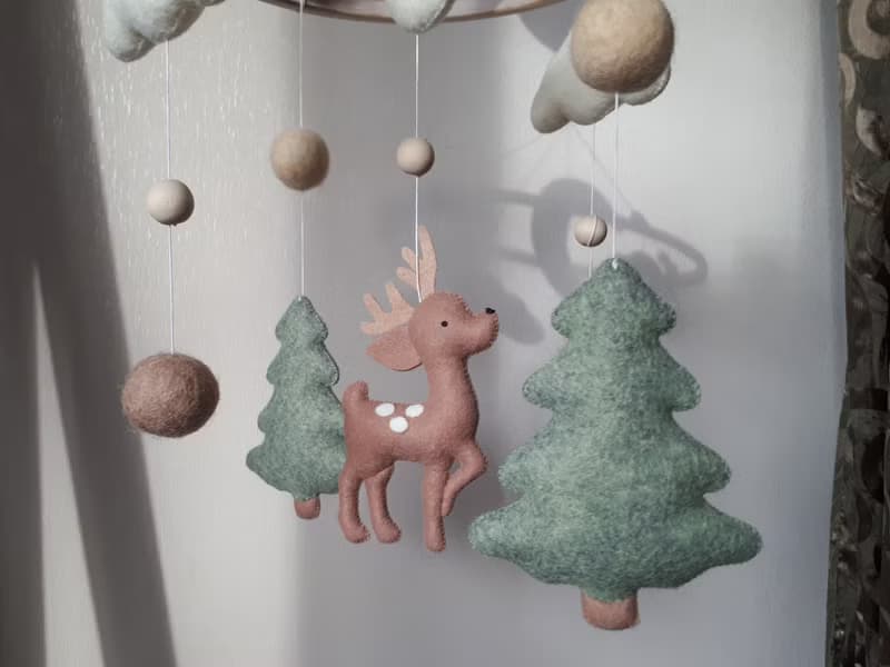 Baby mobile Woodland nursery decor, forest crib mobile, baby shower gift