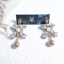 VIIART。月光淑女。Vintage復古金古著珍珠耳環-可改夾式