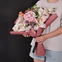 仿真晨曦蘭語 蘭繡交織花束 Meric Garden