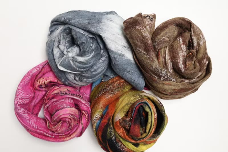 【聖誕禮物】印度真絲底胚細軟美麗諾羊毛氈手工圍巾披肩-雙面彩