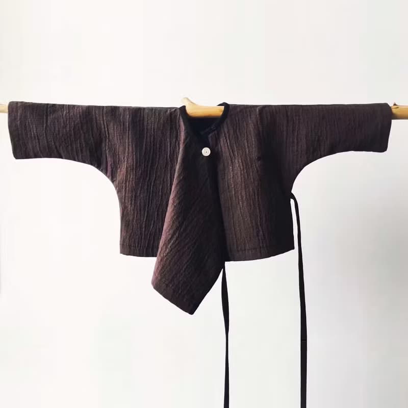 淳樸 金絲玉釦綁帶外套