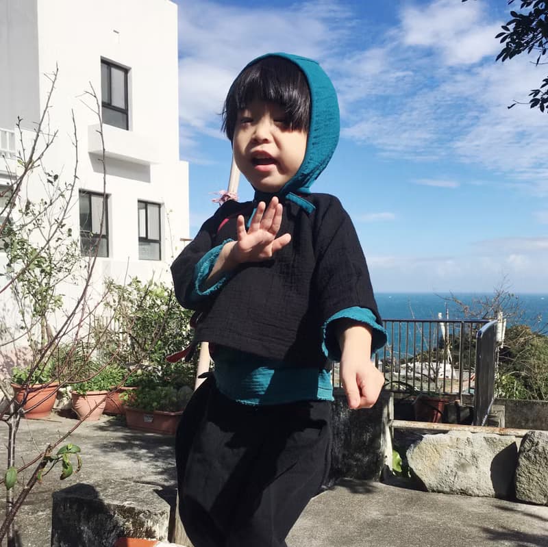 淳樸 金絲玉釦綁帶外套