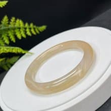 精品 淺蜂蜜糖色瑪瑙手镯 58MM 冰潤千層天眼玉髓手環 財富繁榮