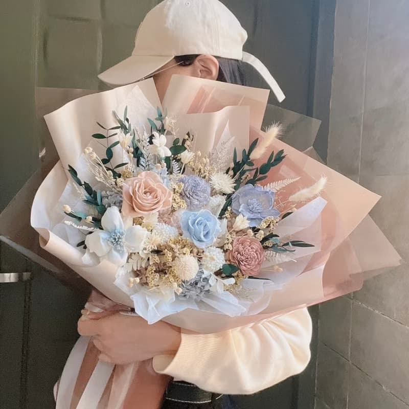 廣島之戀 永生玫瑰花束 奶茶色包裝/ 求婚花束 情人節禮物 生日禮