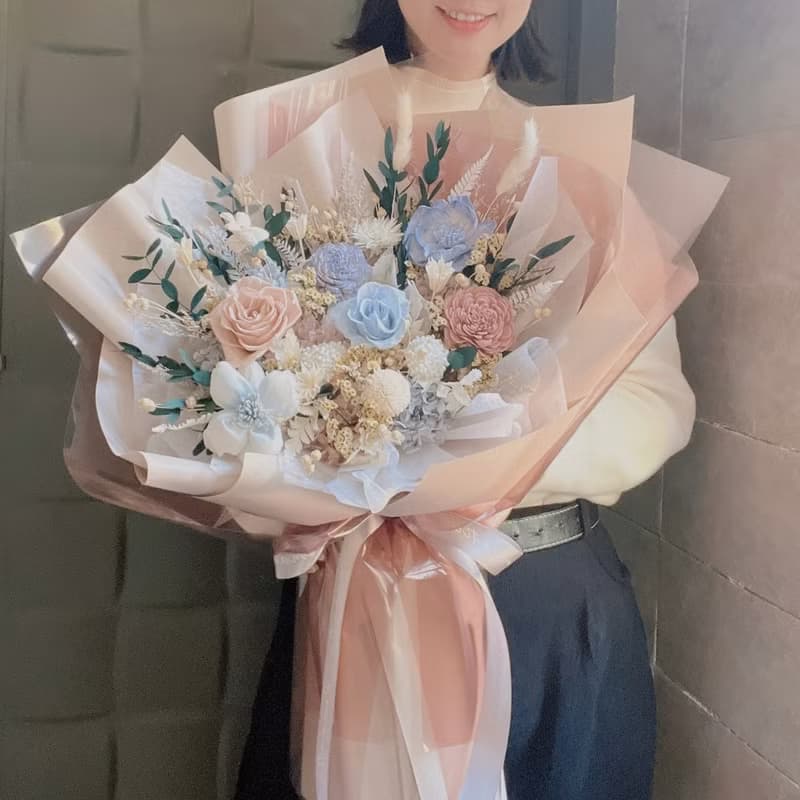 廣島之戀 永生玫瑰花束 奶茶色包裝/ 求婚花束 情人節禮物 生日禮
