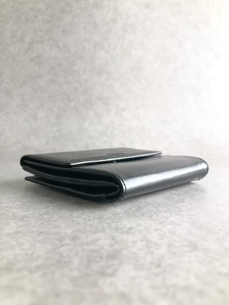 【 日本直送　名牌中古包 】LOEWE ロエベ 財布 ブラック ロゴ レザー 二つ折り vintage ヴィンテージ オールド ud6st6