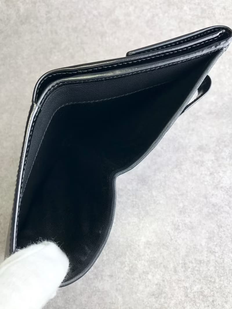 【 日本直送　名牌中古包 】LOEWE ロエベ 財布 ブラック ロゴ レザー 二つ折り vintage ヴィンテージ オールド ud6st6