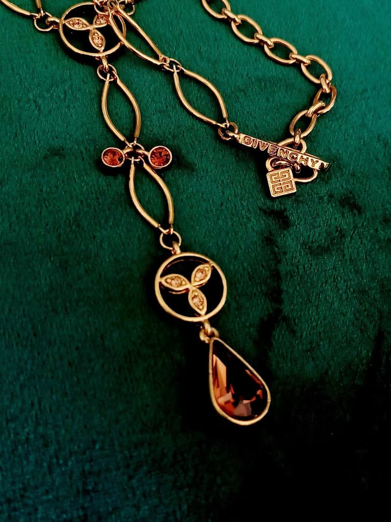 vintage jewelry Givenchy 紀梵希 典雅水晶 項鍊
