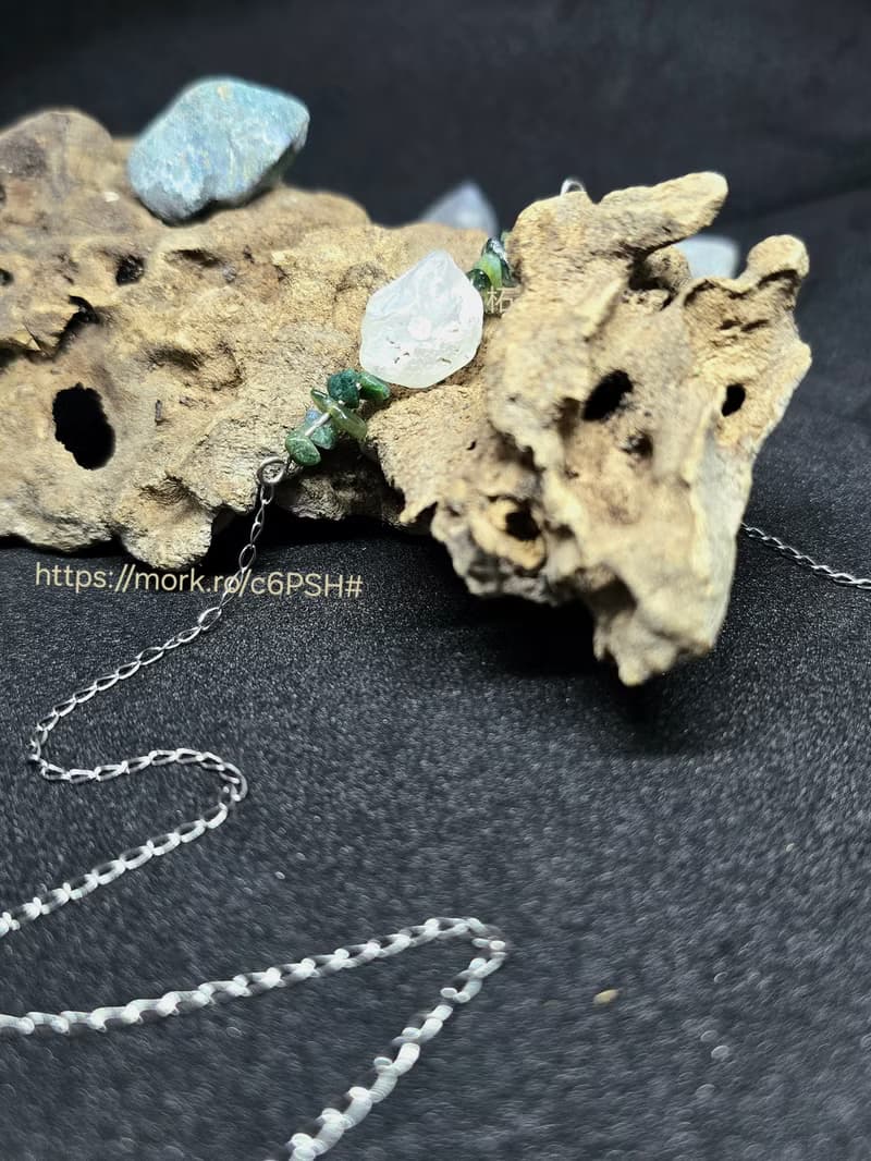 珀。白玉髓苔蘚瑪瑙項鍊