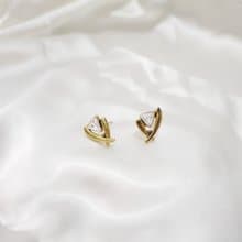 簡約幾合白鑽耳環