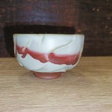汝白釉手作刀削茶杯-鶯歌陶藝家李玟叡