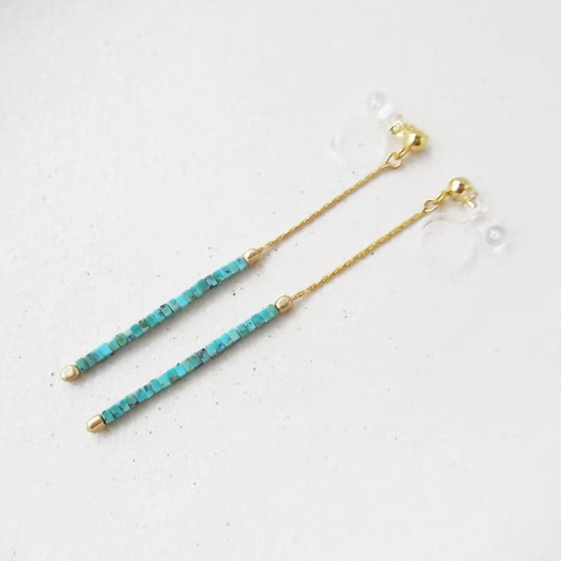スクエアカットターコイズのチェーンイヤリング、ピアス
