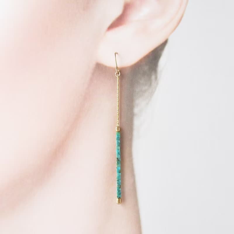 スクエアカットターコイズのチェーンイヤリング、ピアス