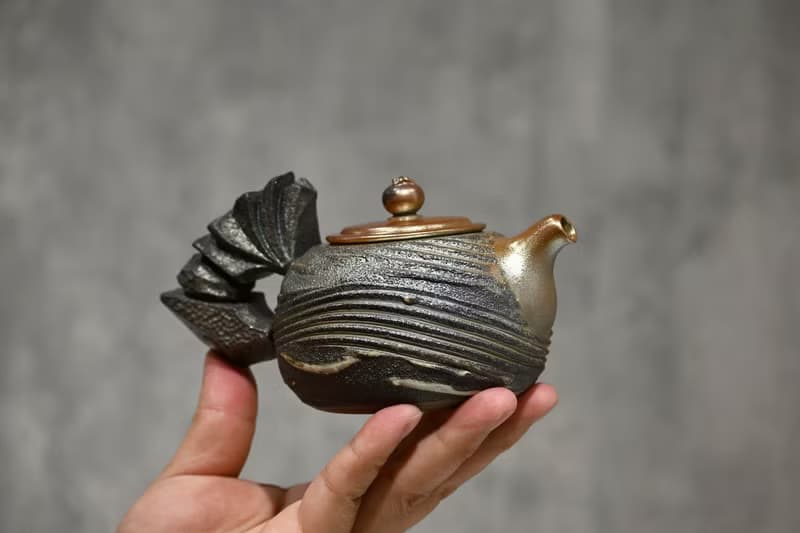 | 275cc | 柴燒造型正把壺 柴燒壺 茶壺 手作壺【臻麟陶藝】