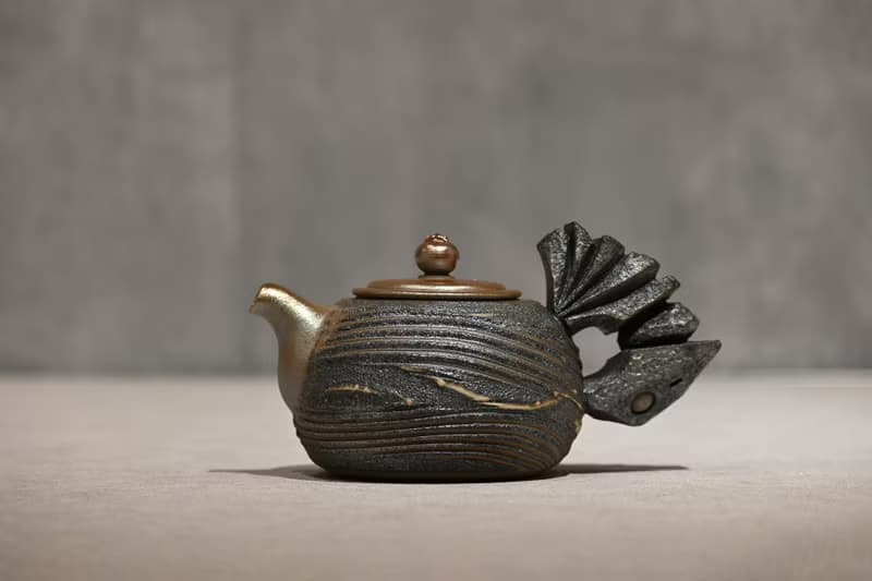 | 275cc | 柴燒造型正把壺 柴燒壺 茶壺 手作壺【臻麟陶藝】