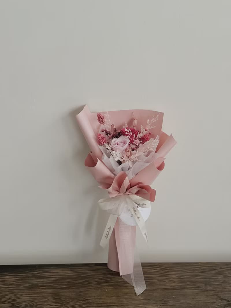 【永生玫瑰花花束】• 情人節/永生玫瑰花/永生玫瑰花花束/玫瑰花