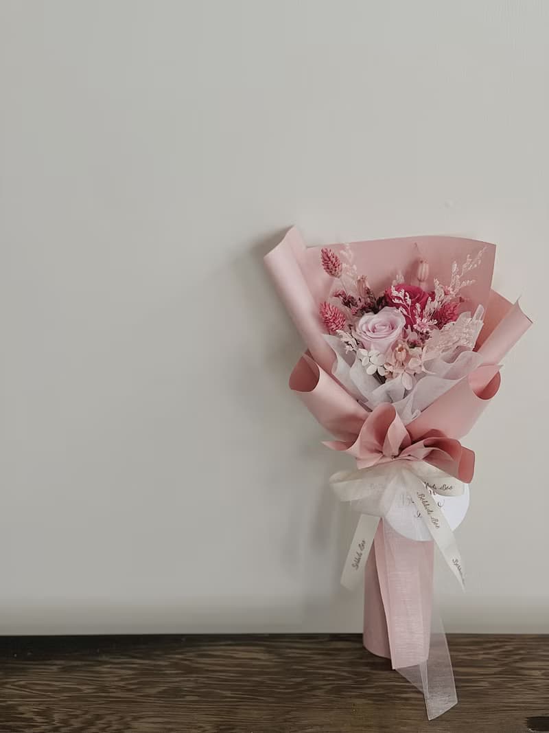【永生玫瑰花花束】• 情人節/永生玫瑰花/永生玫瑰花花束/玫瑰花