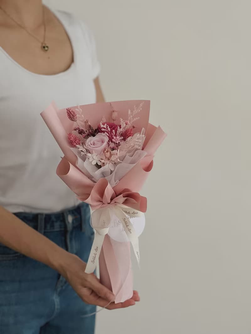 【永生玫瑰花花束】• 情人節/永生玫瑰花/永生玫瑰花花束/玫瑰花