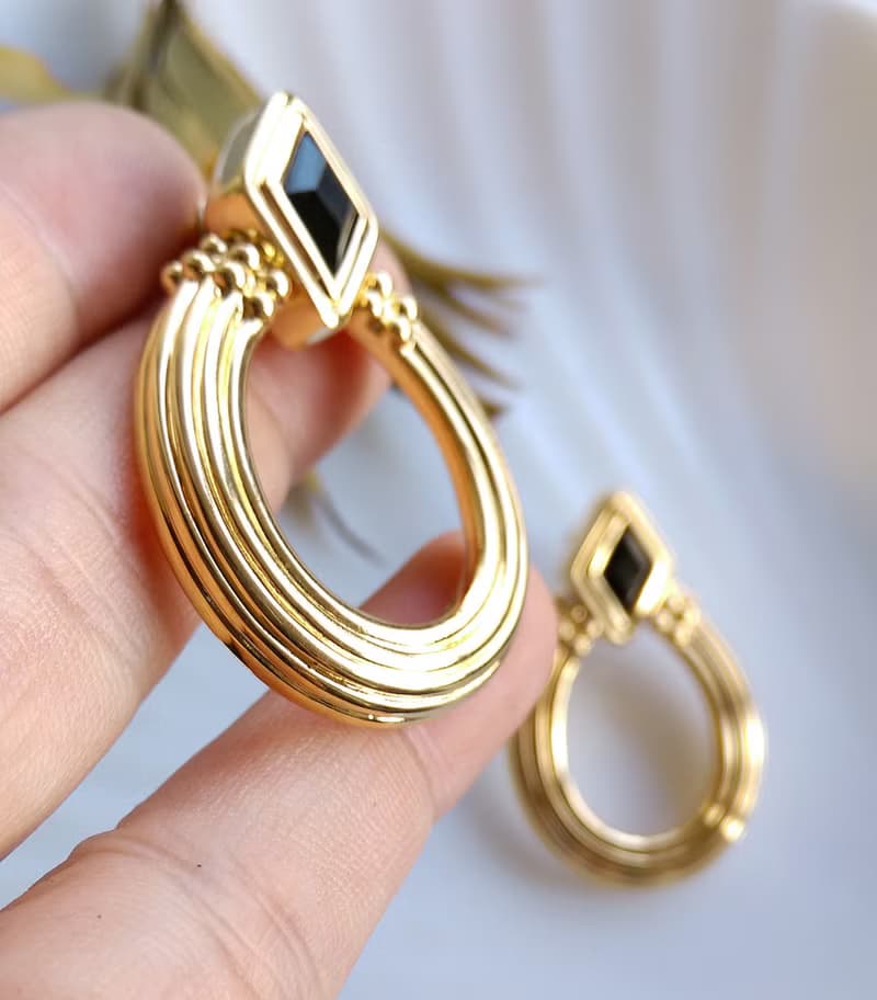 Vintage Jewelry 西洋古董飾品 SWAROVSKI 經典摩登 針式耳環