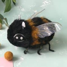 大黃蜂玩具 毛氈動物 蜜蜂寫實雕塑